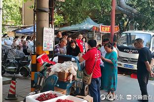 湖记：扎克-拉文的名字从未出现在湖人的交易谈判中